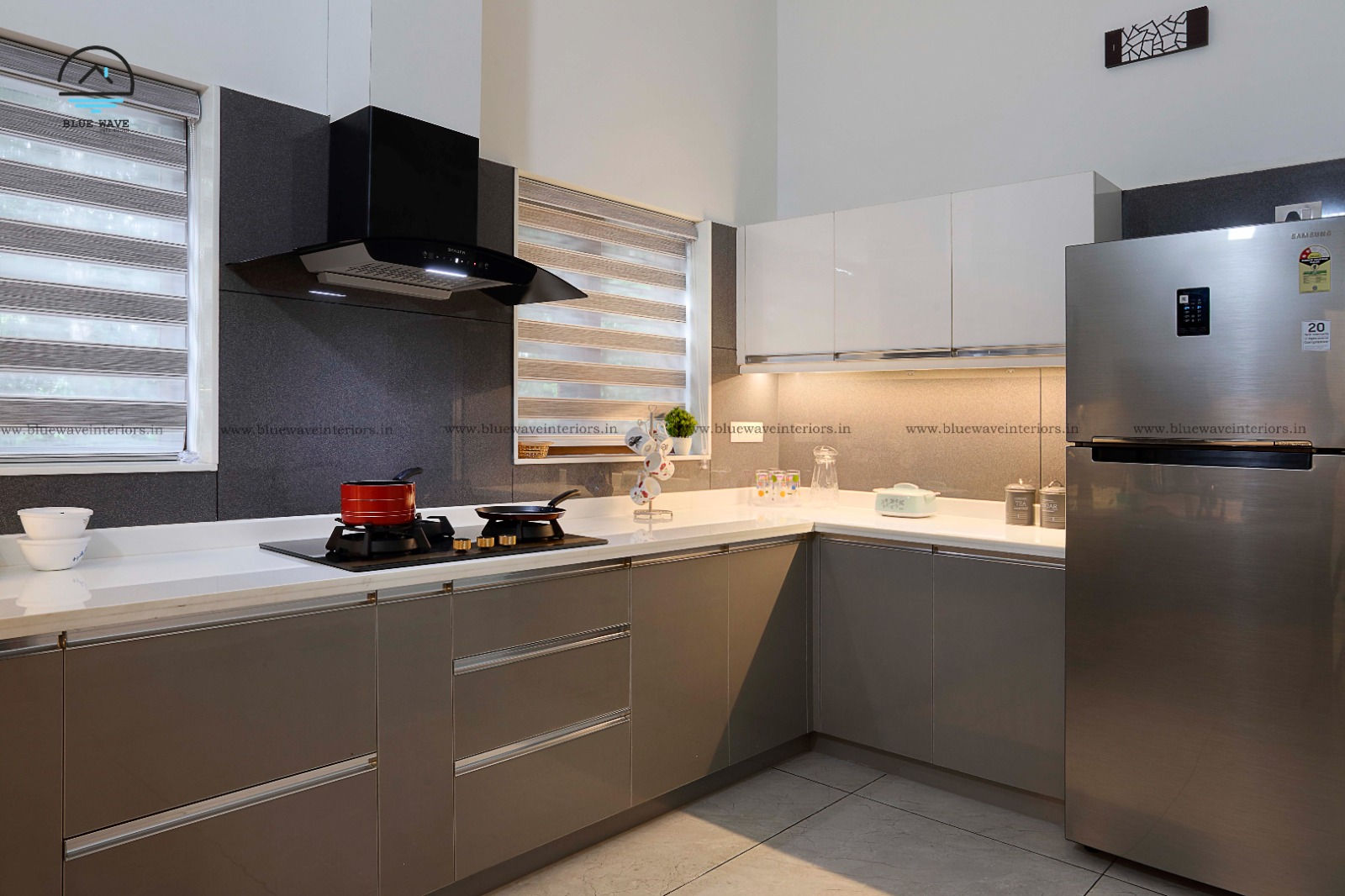 Contemporary L-Shaped Kitchen Design with Gray and White Finish