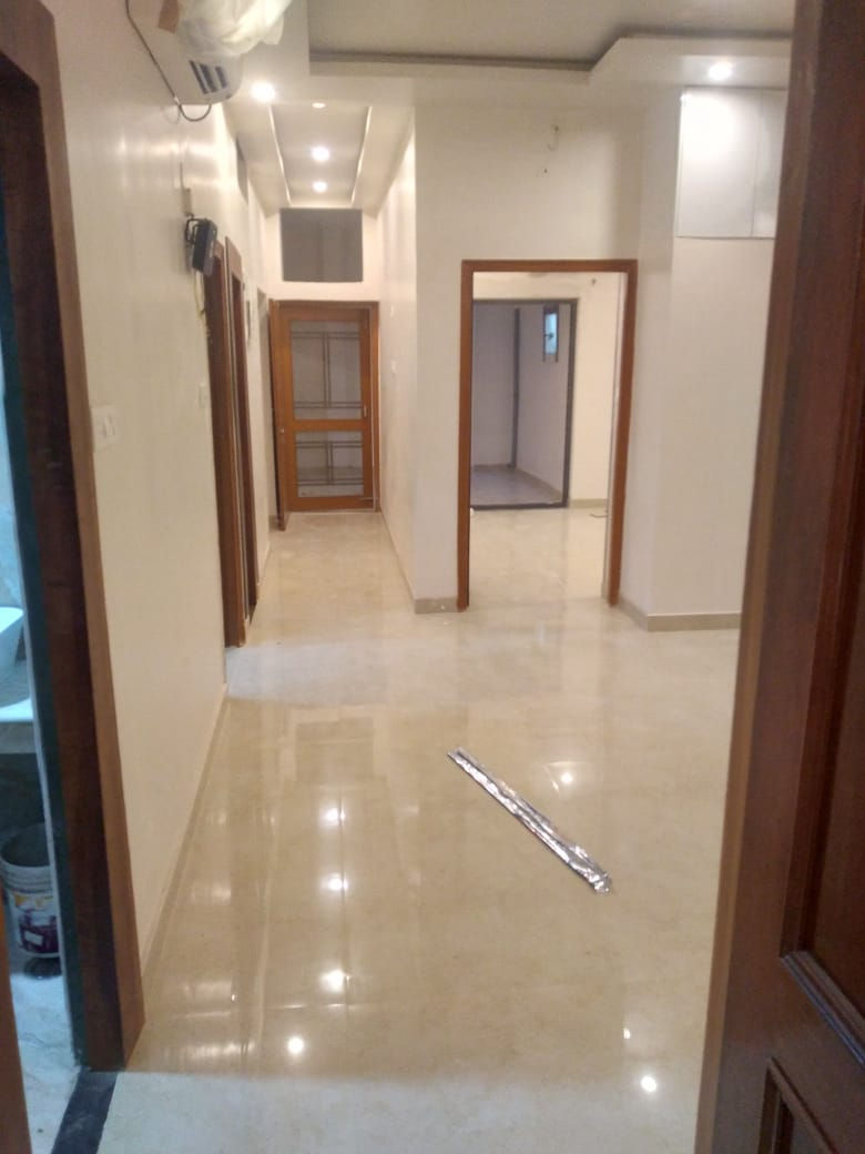 Floors in Tripathi'S Awas