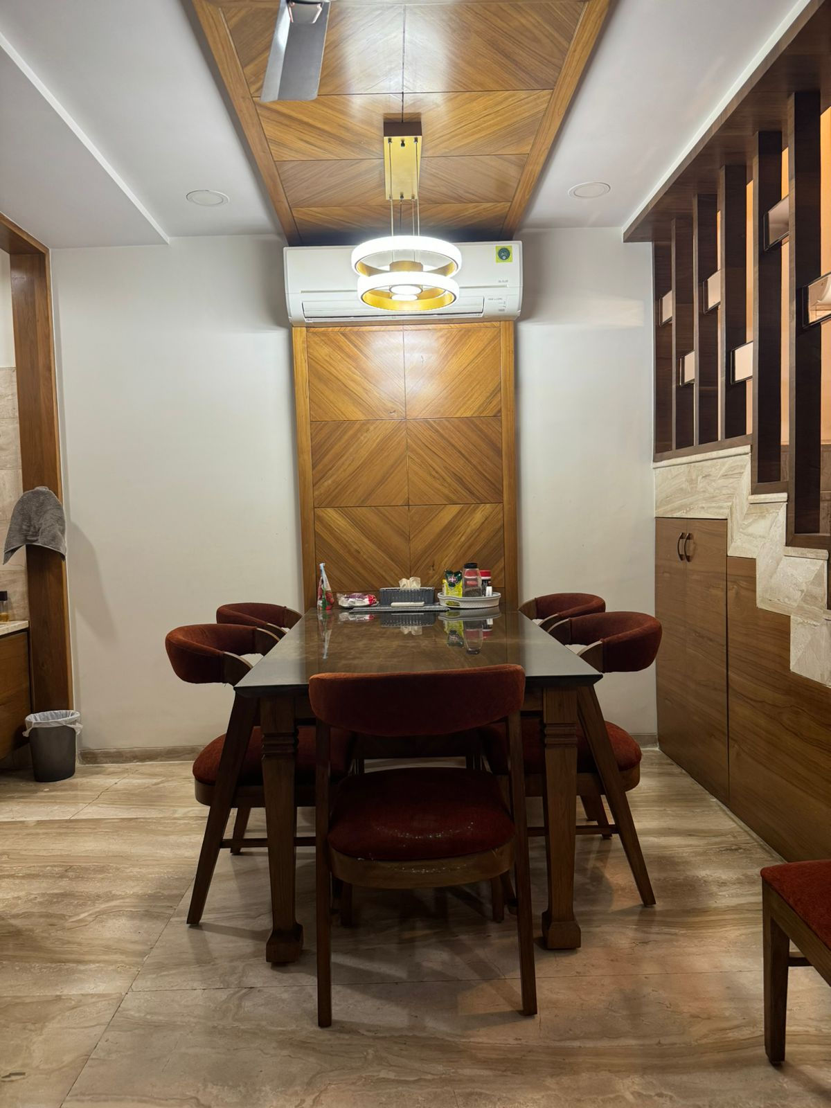 Dining Room in Maninagar 3