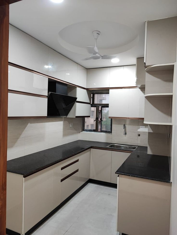 Modular Kitchen & U Shaped Modular Kitchen in 2bhk