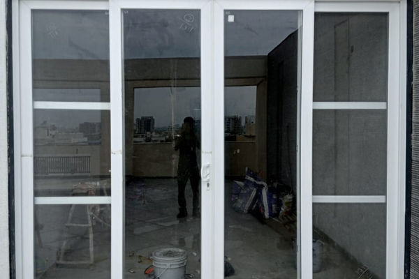 Window in Project Sirsi road