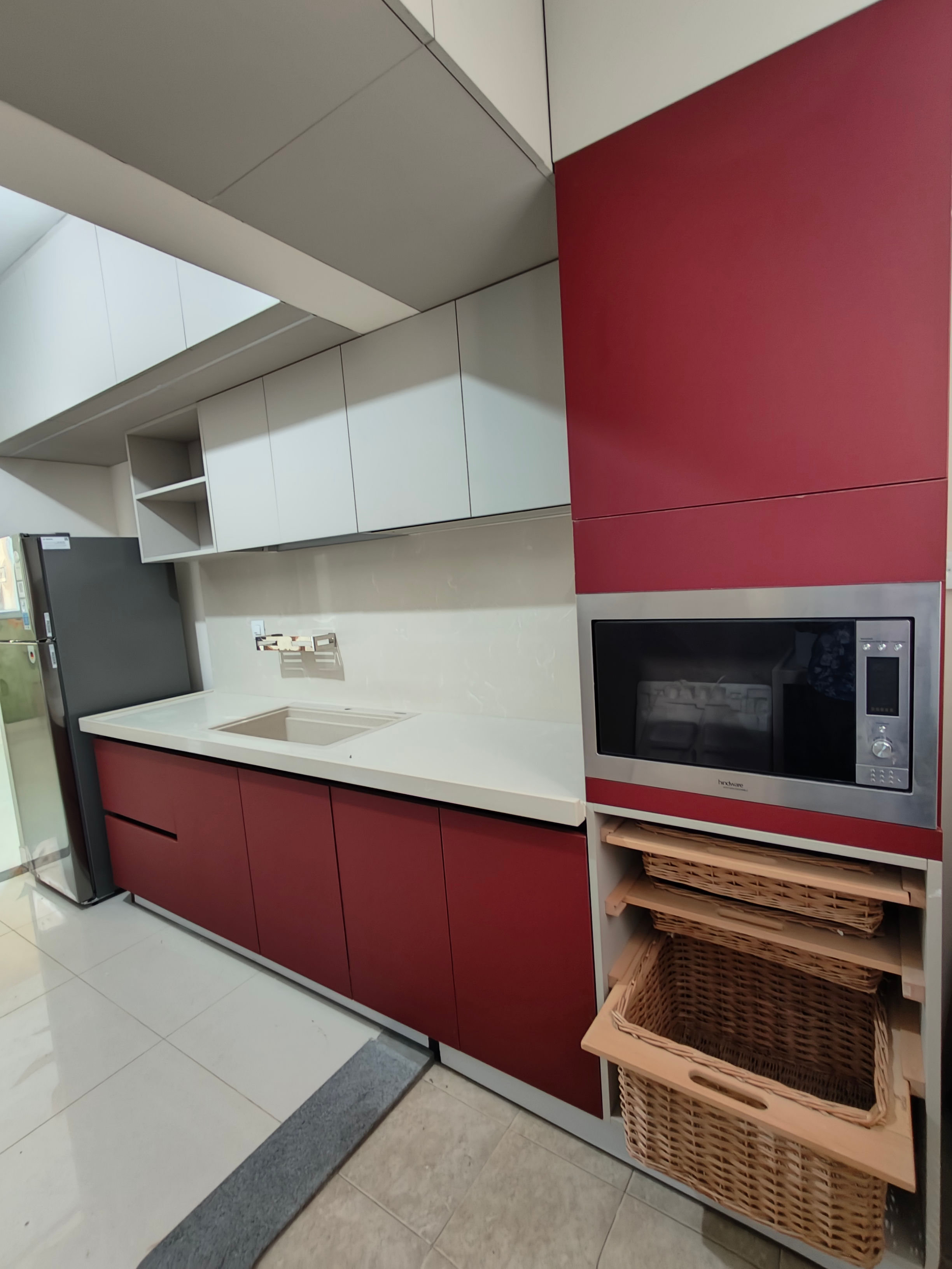 Modular Kitchen & Straight Modular Kitchen in Shapoorji Pallonji Flat