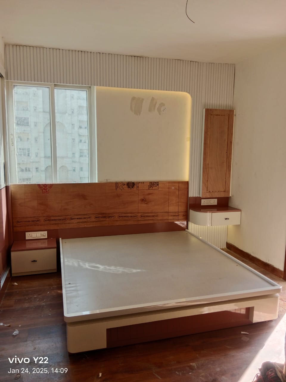 Bedroom in sector 78 sikka carmic noida