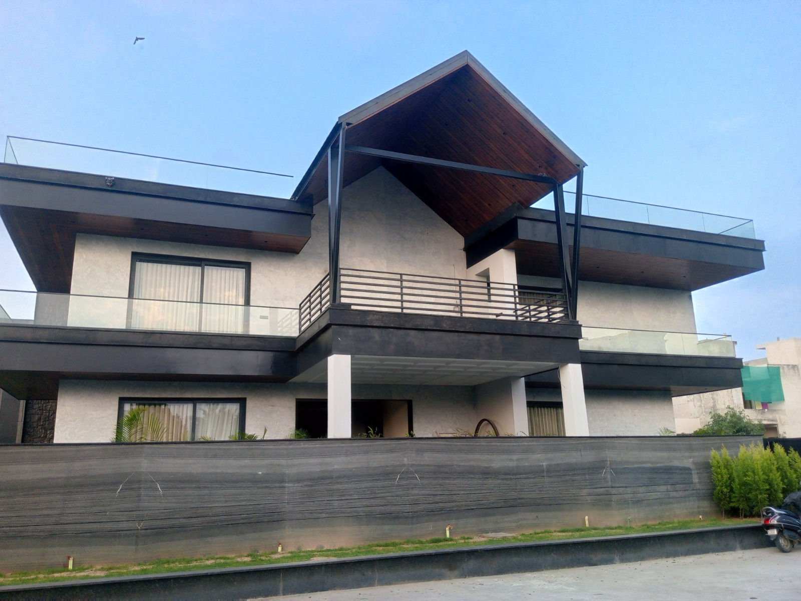 Window & Courtyard in Villa in Jalandhar Kunj