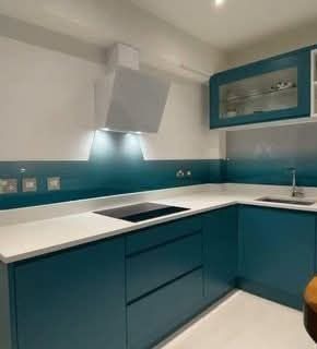 L Shaped Modular Kitchen in Modular kitchen