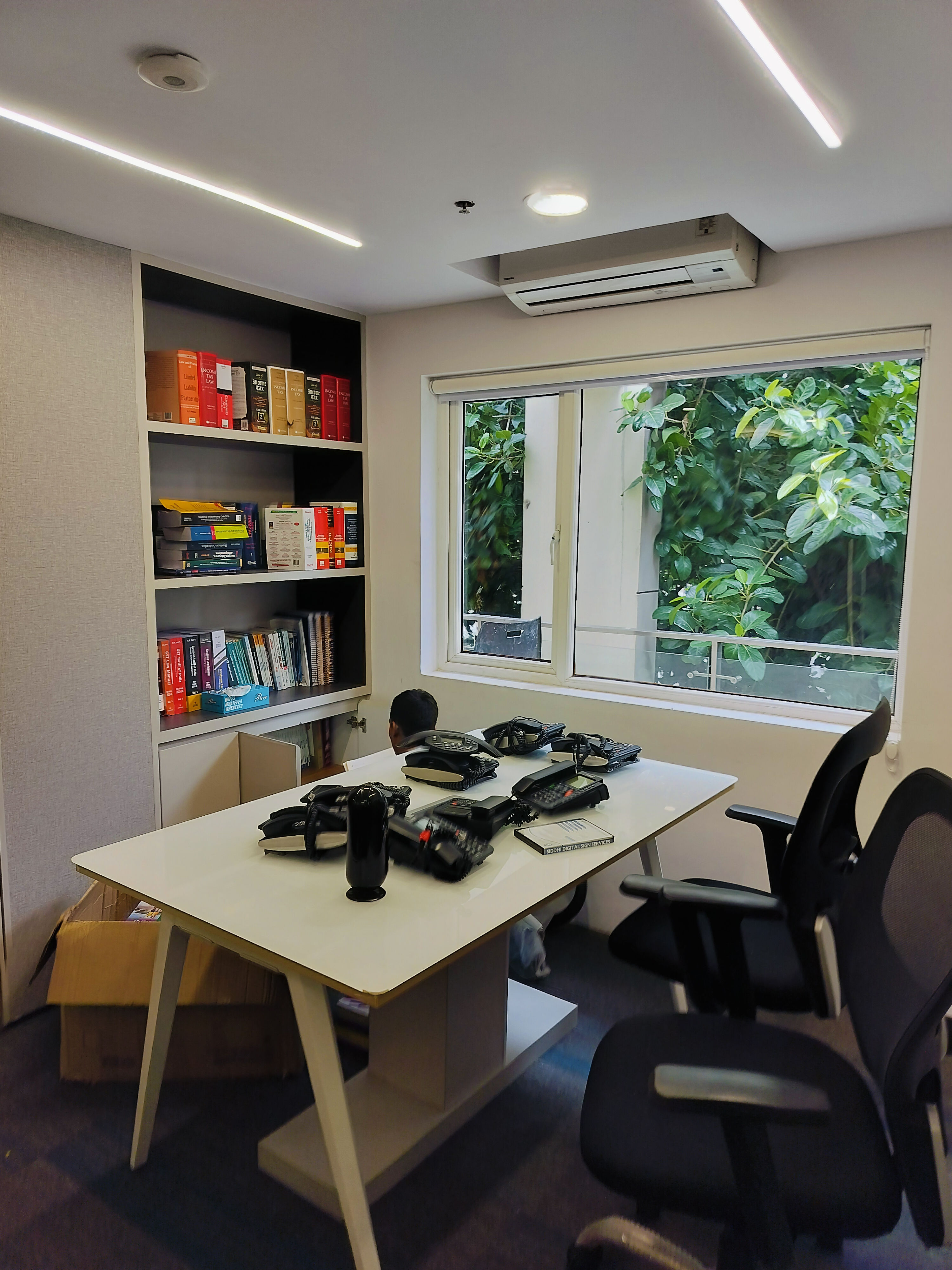 Home Office in Dhruva Advisors LLP