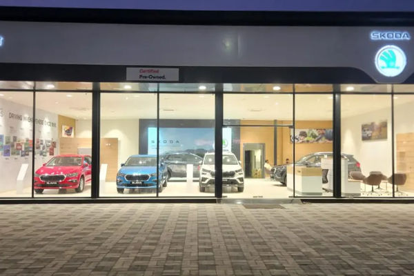 Showroom in Avya Skoda