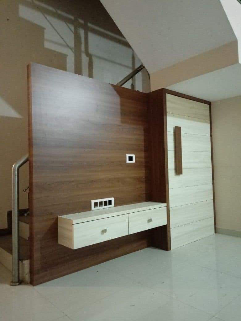 TV Unit in Yaspal