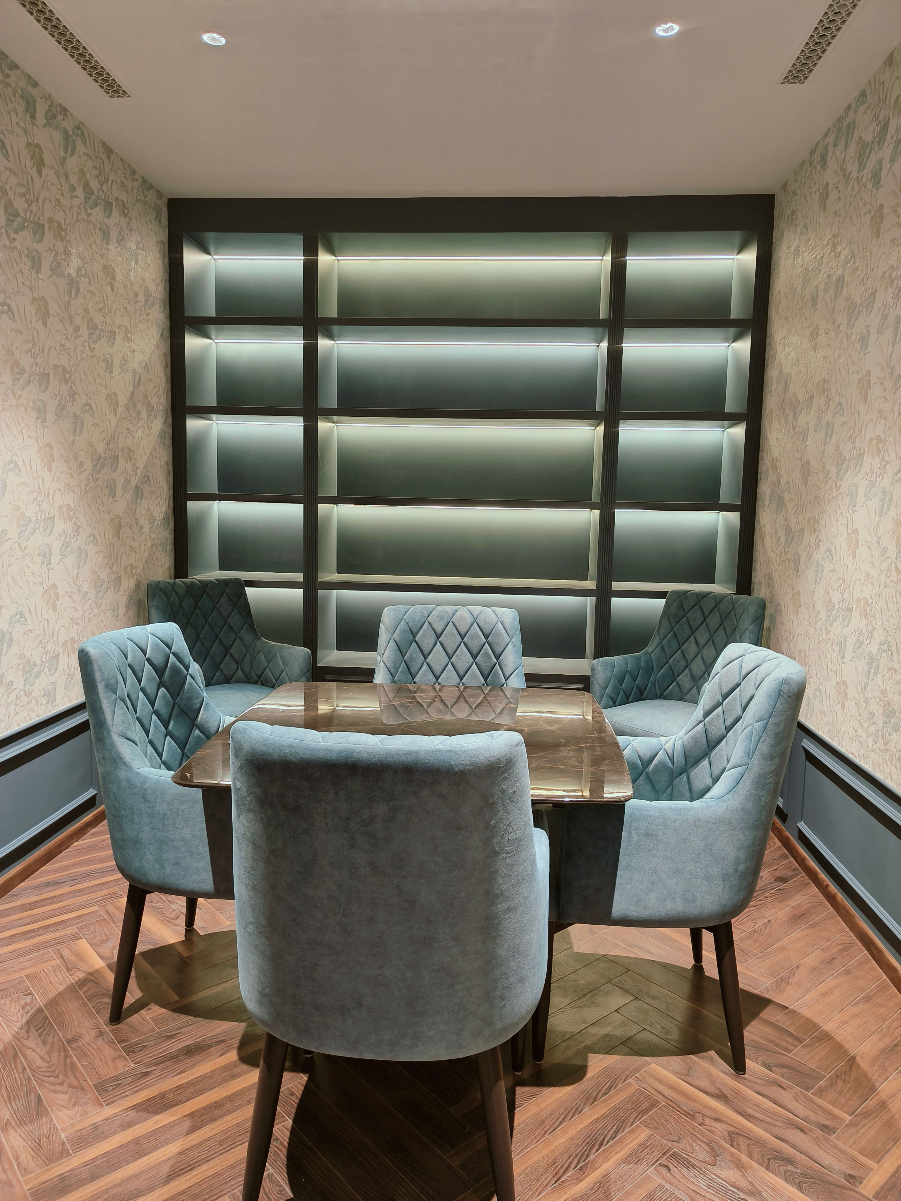 Dining Room in Delhi NCR