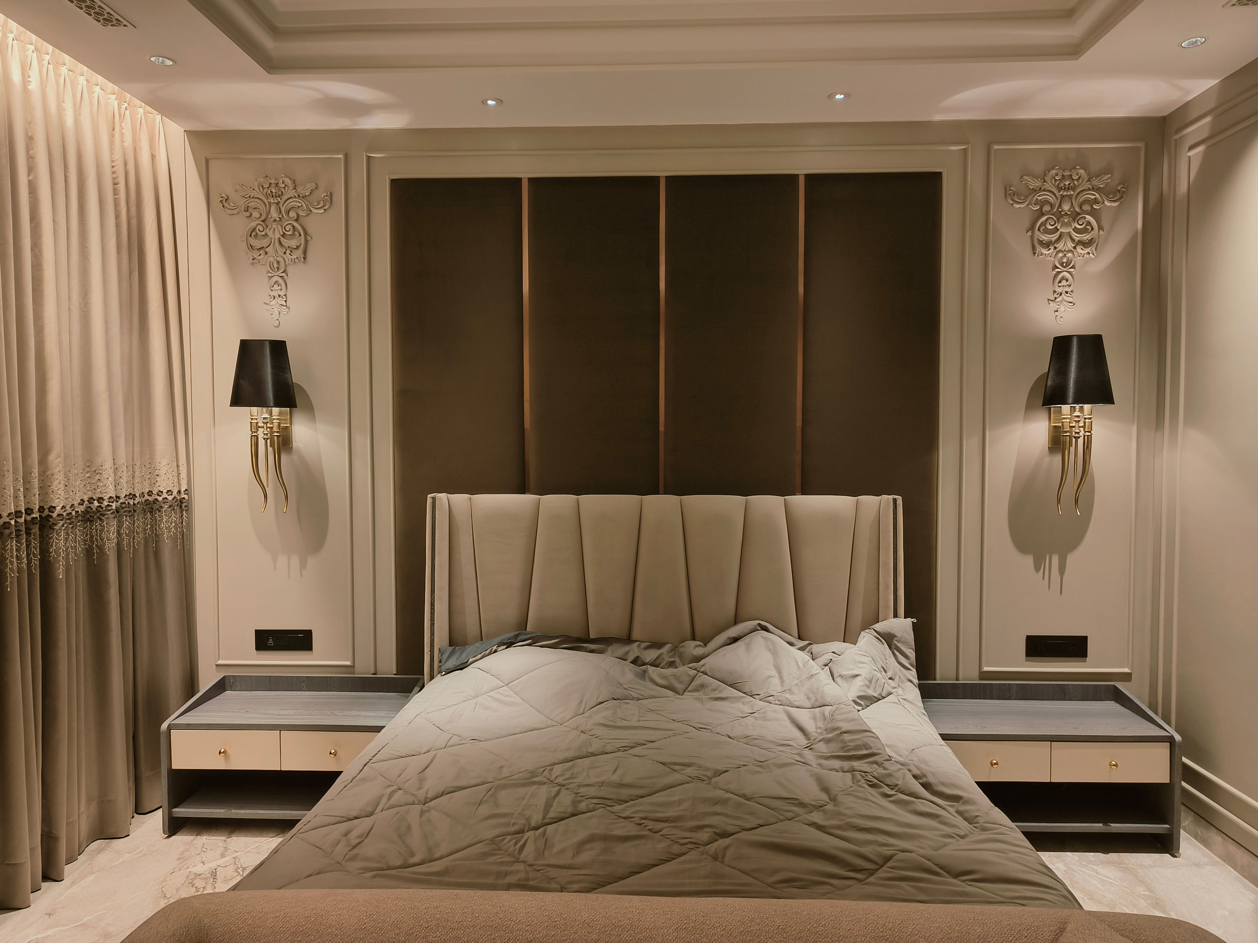 Bedroom in Delhi NCR