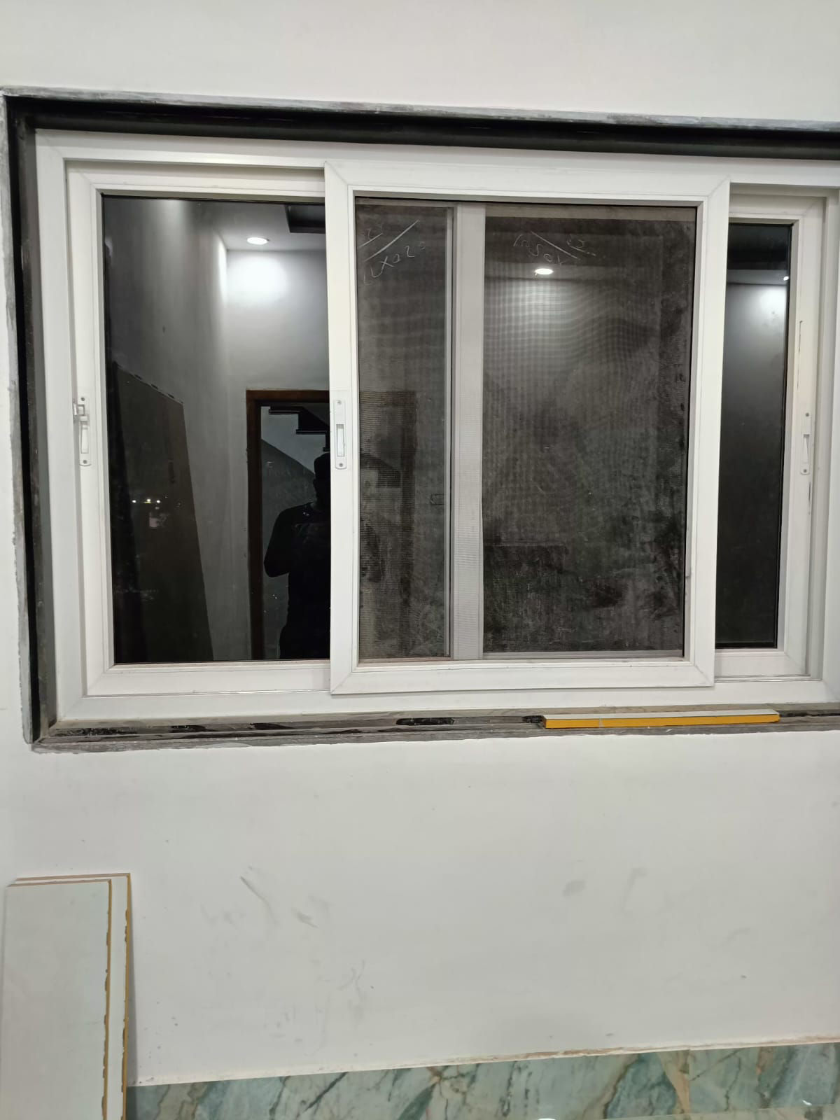 Window in Upvc Sliding Door