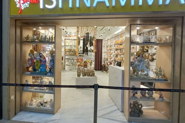Showroom in Ishnamma Select City Walk