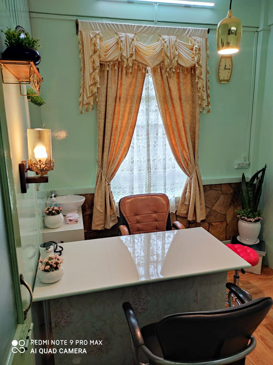 Home Office in Doctor's Chamber Interiors