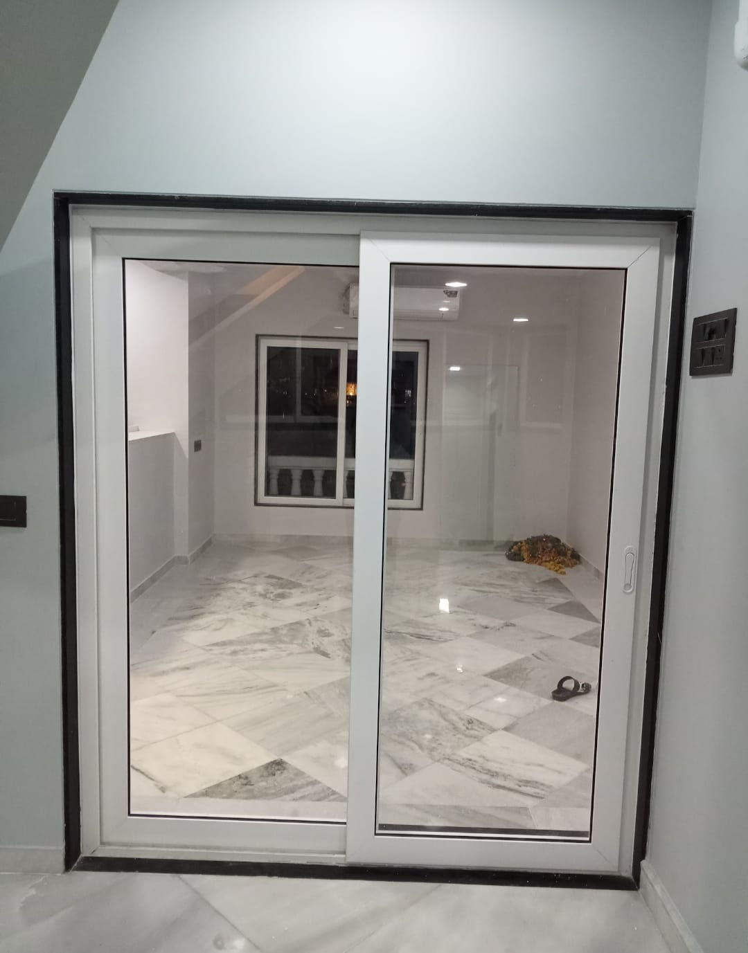 Window in Window