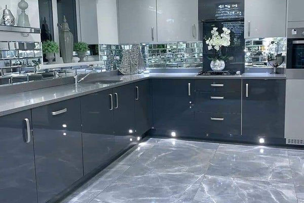 L Shaped Modular Kitchen in Bedroom and Modular Kitchen