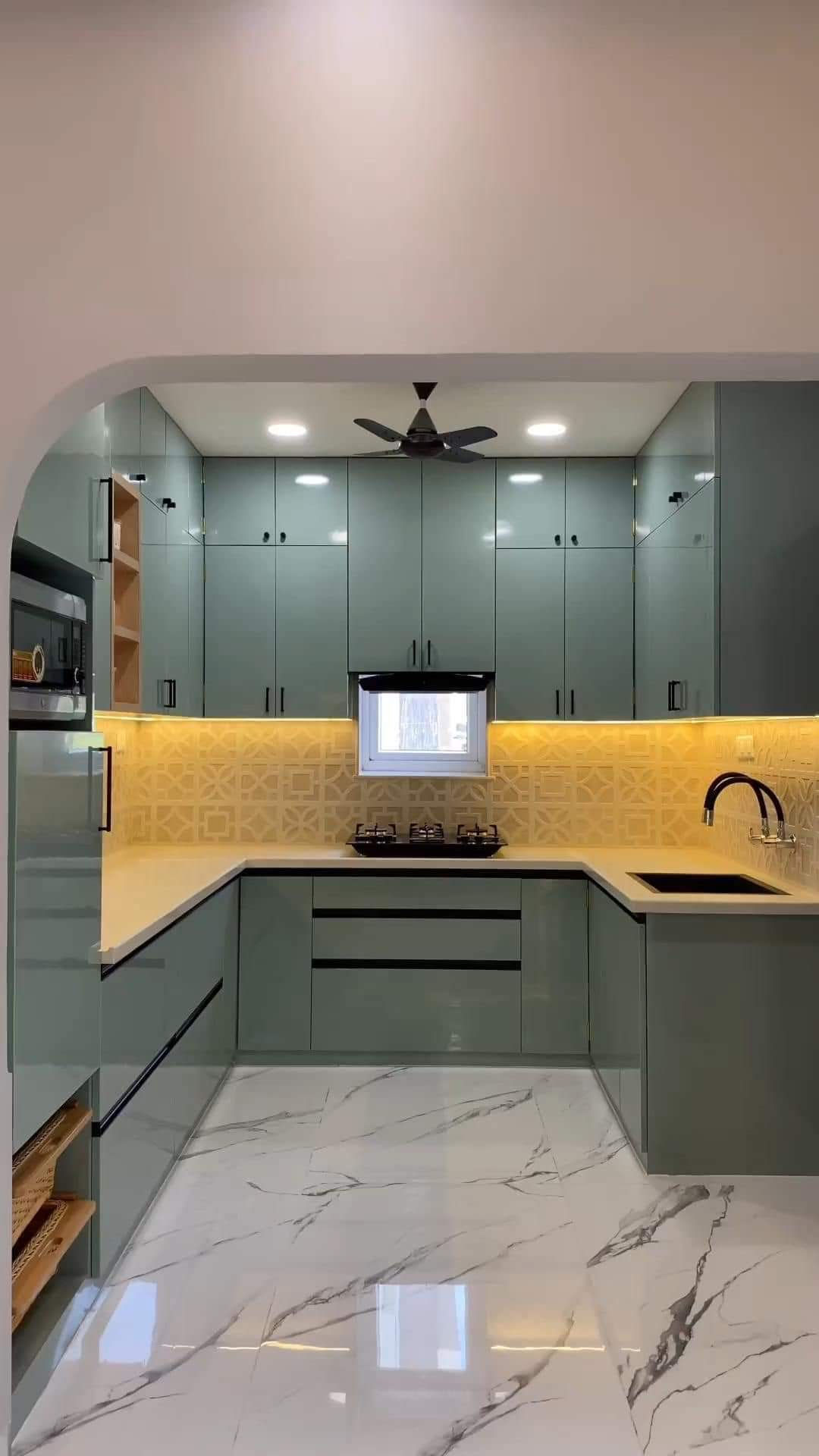 Modular Kitchen & U Shaped Modular Kitchen in Bedroom and Modular Kitchen