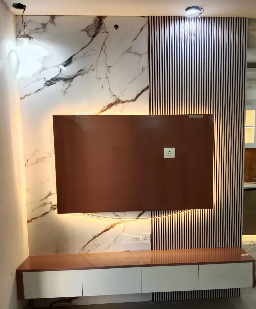 TV Unit in sector 78 sikka carmic noida