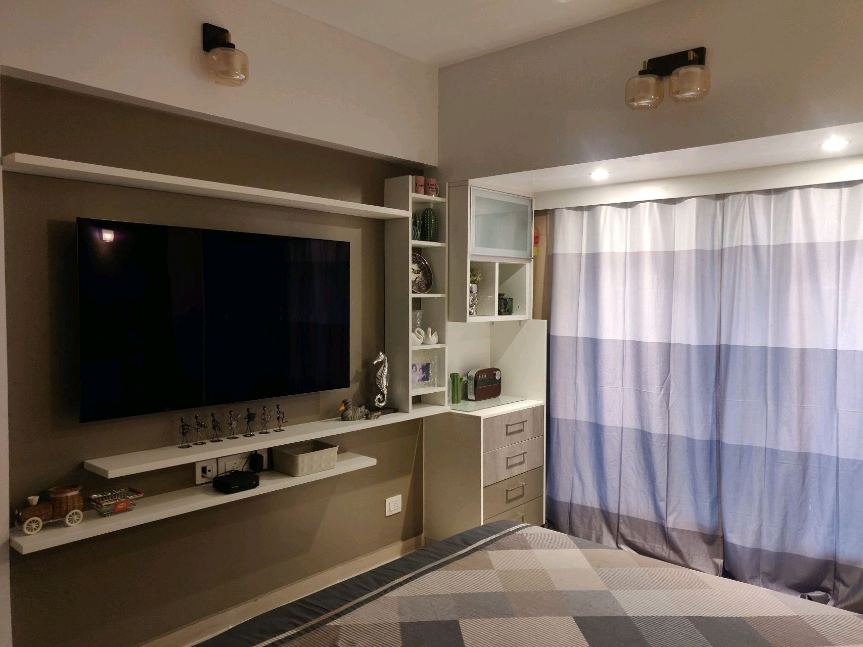 TV Unit in Mr. Ravi Pandey