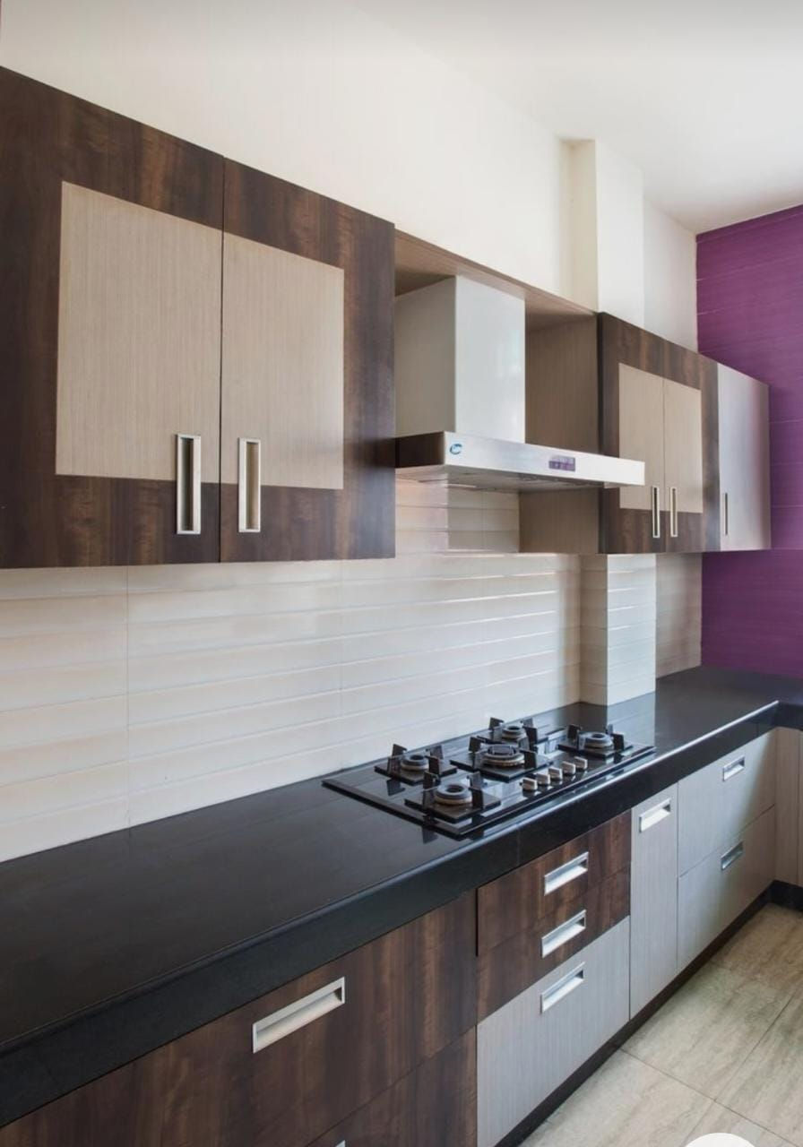 Modern Straight Modular Kitchen Design With Granite Countertop