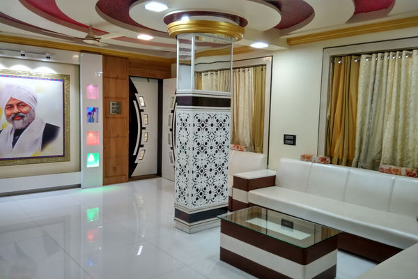 Living Room & False Ceiling in 3 Bhk Turnkey Project