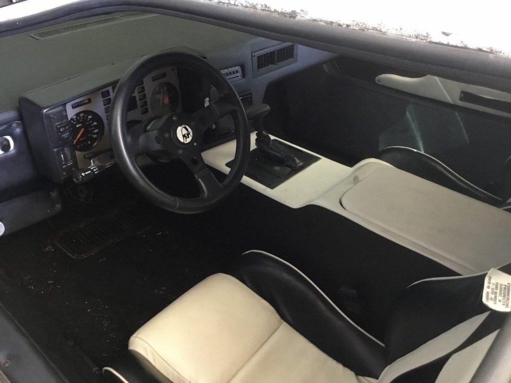 needs detailing 1984 Lamborghini Countach Replica