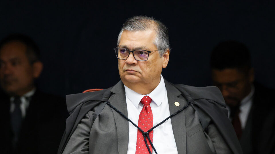 Governador ordena desapropriação de imóveis afetados por incêndio e desmatamento