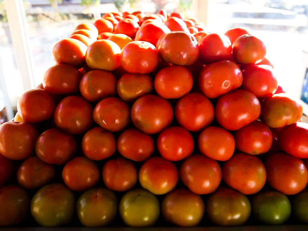 Alimentos pressionam inflação, prévia de abril atinge 0,43%, segundo IBGE
