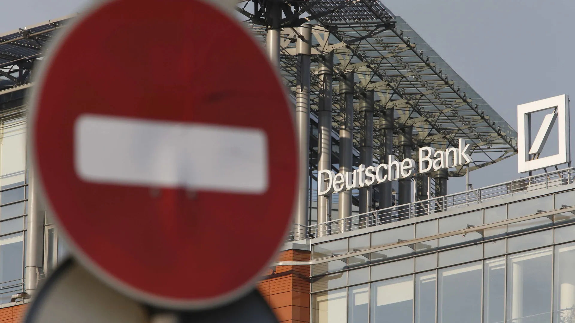 Deutsche Bank provisiona 130 milhões de euros por incertezas nos EUA