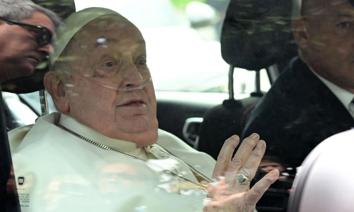 Causas da morte do Papa Francisco, conforme relatório oficial