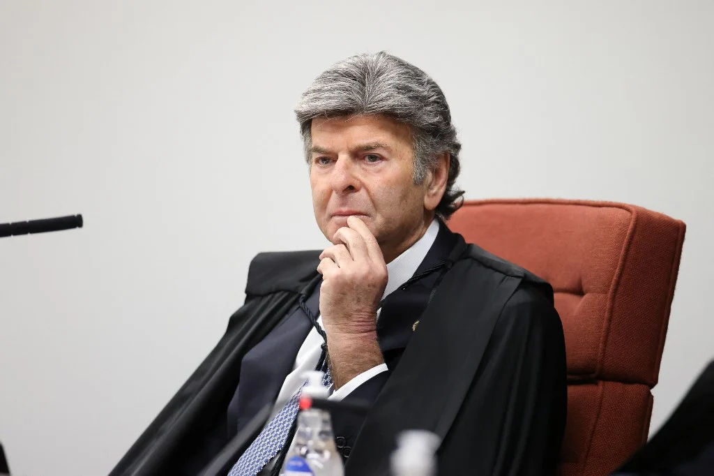 PL pede a Fux liberação do perdão aos golpistas de 8 de Janeiro