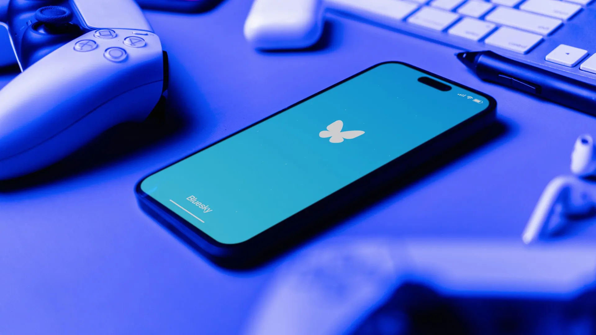 Bluesky lança selo azul com verificadores externos