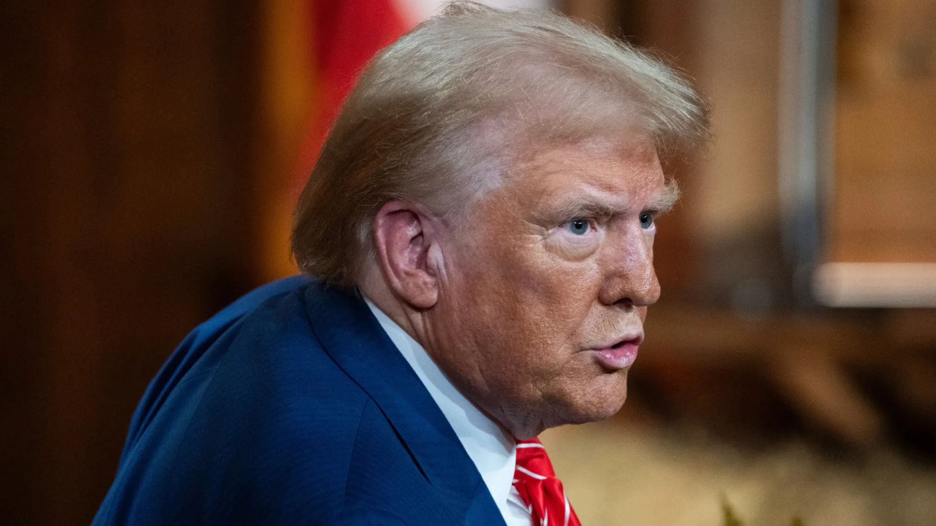 PIB dos EUA cai 0,3% durante guerra comercial de Trump