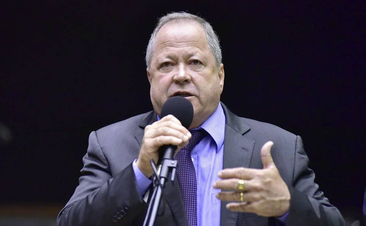 Câmara cassa mandato de Chiquinho Brazão por ausências sessões