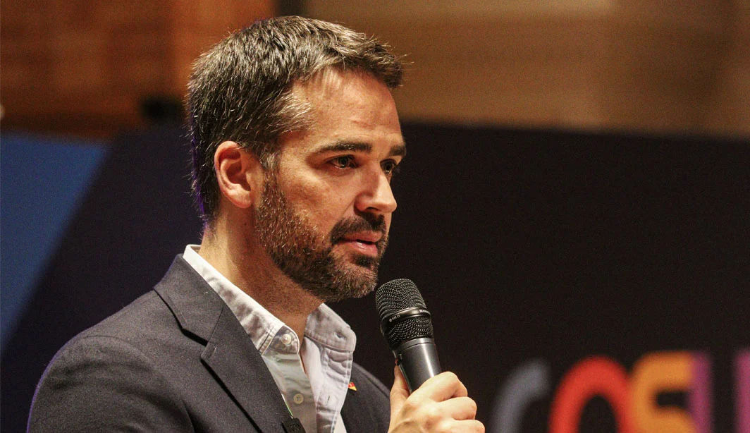 Eduardo Leite, especulado no PSD, ainda não decidiu futuro