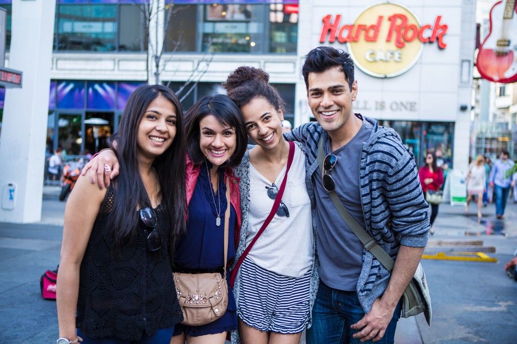 FriendsWithStrangers