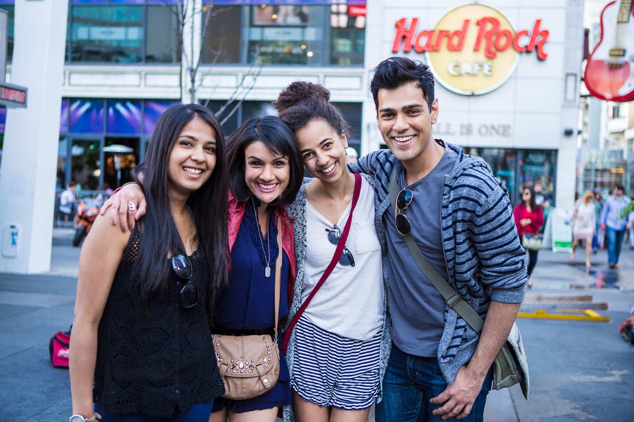 FriendsWithStrangers