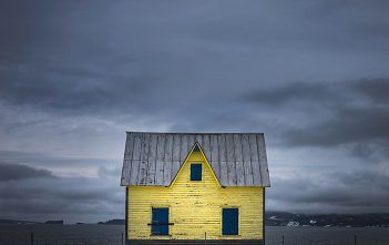 Spencer Wynn CONTACT Festival Gallery: Canada 150 – Vistek Toronto YELLOW COTTAGE Spencer Wynn CONTACT Festival Gallery