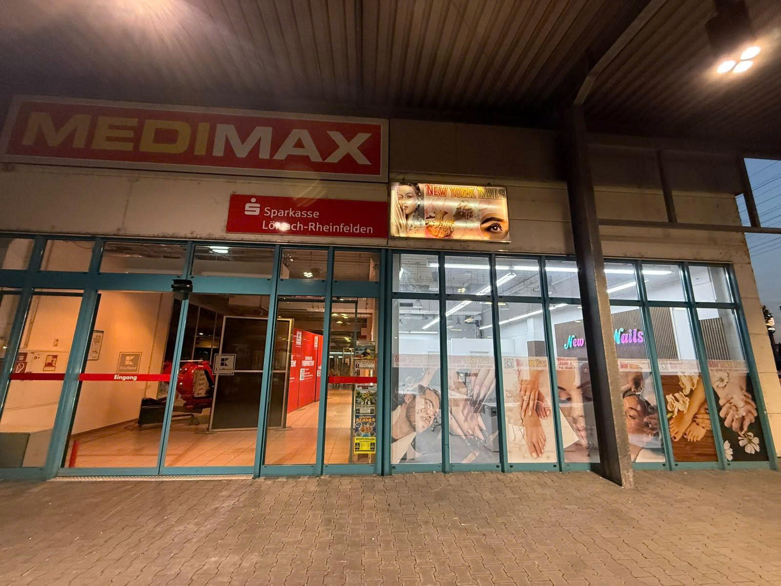 Außenansicht des Studios bei New York Nails Rheinfelden