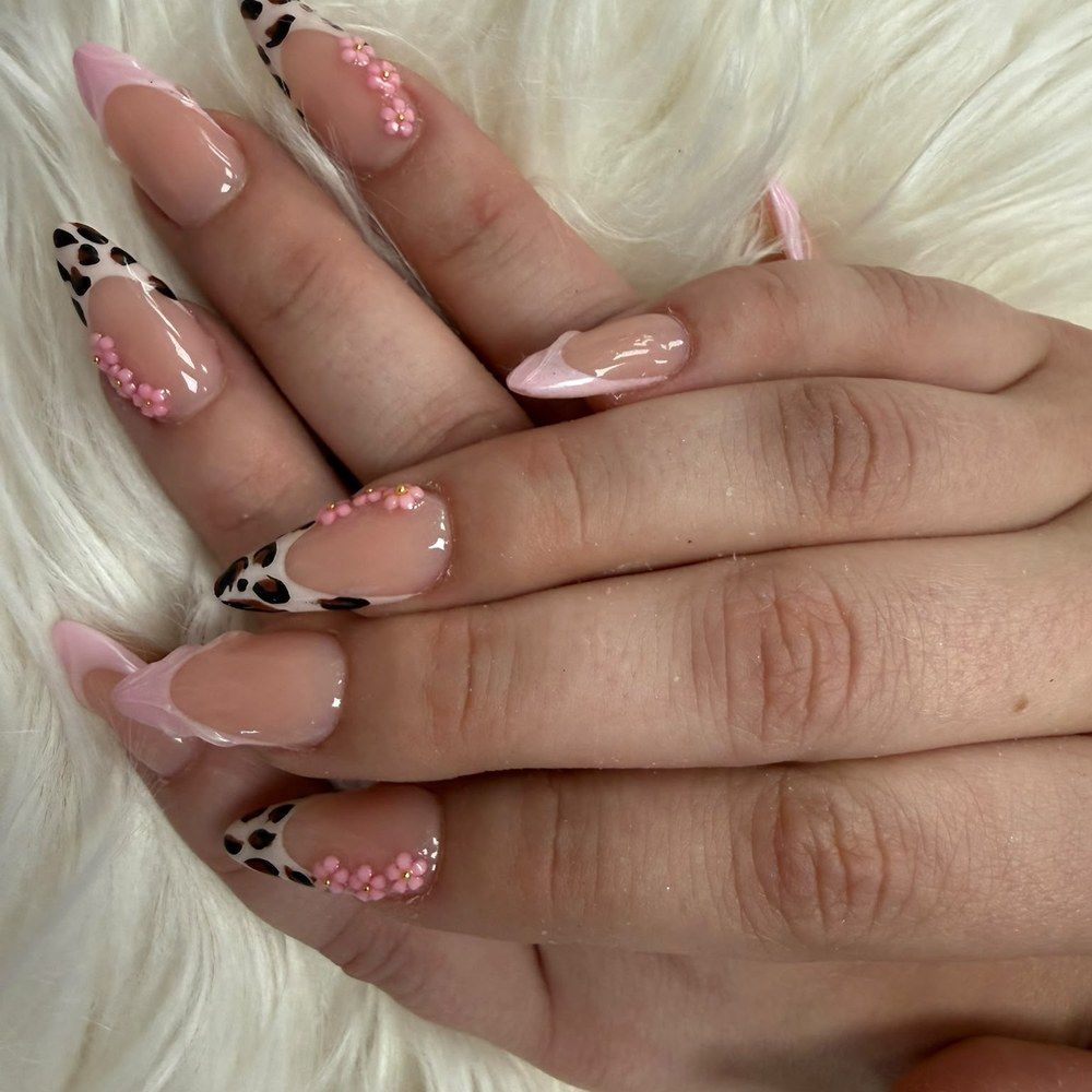 Echte Nagelarbeit aus dem Studio