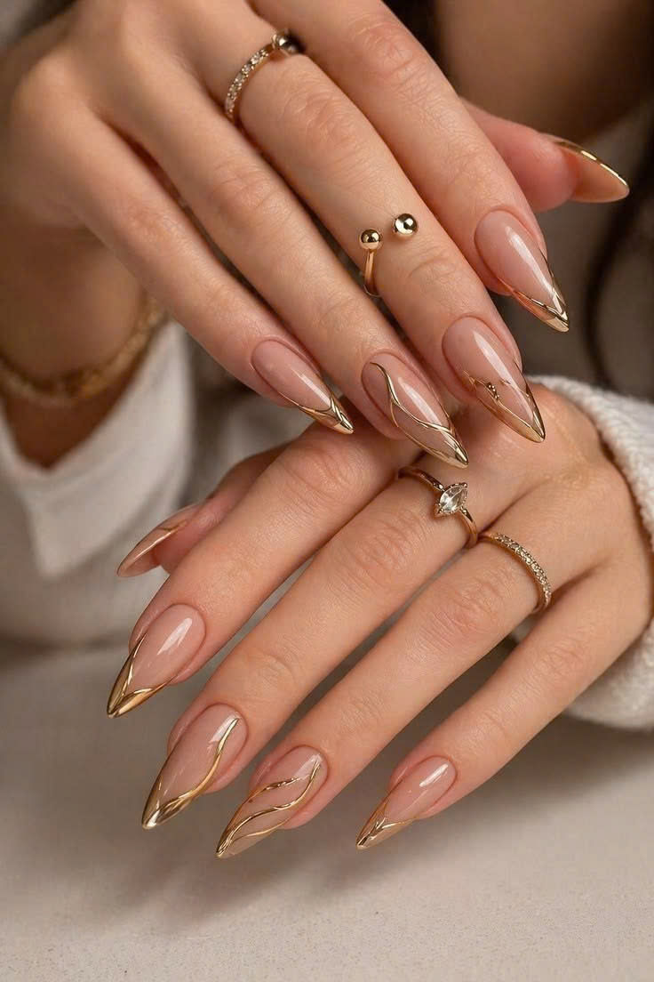 Kreative Nagelmodellage mit modernem Nail Art