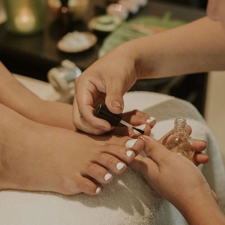 Sara Beauty feet care polished finish