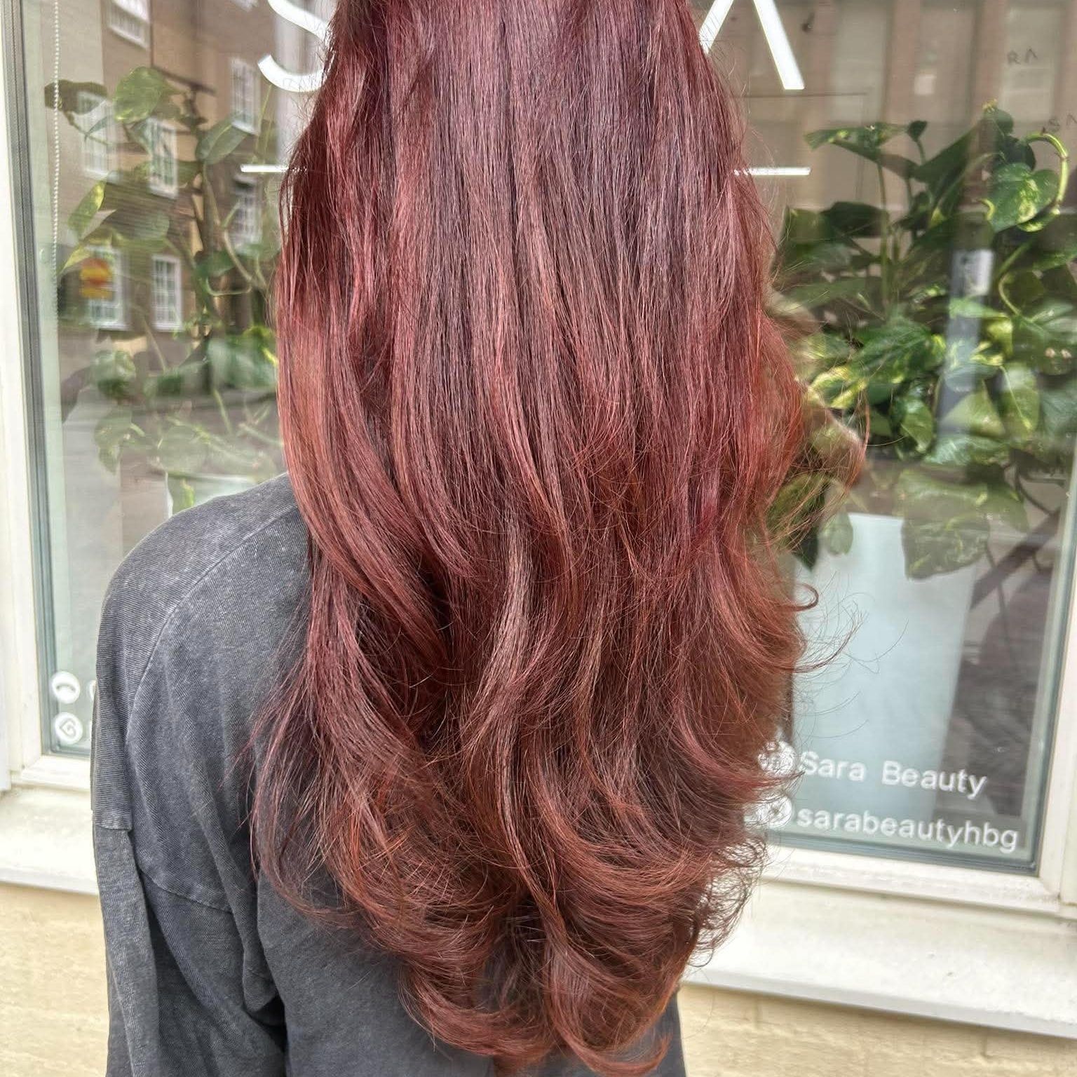 Hår / Hair color result with shine at Sara Beauty