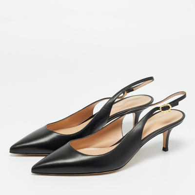 Gianvito Rossi Ribbon Size 41 Black Leather Pumps