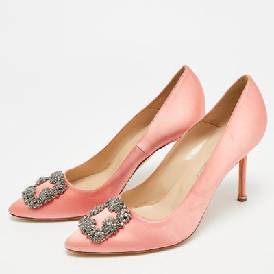 Manolo Blahnik Hangisi Size 40 Pink Satin Pumps