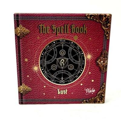 The Spell Book Smooth And Blendable Eyeshadow Palette - Lust