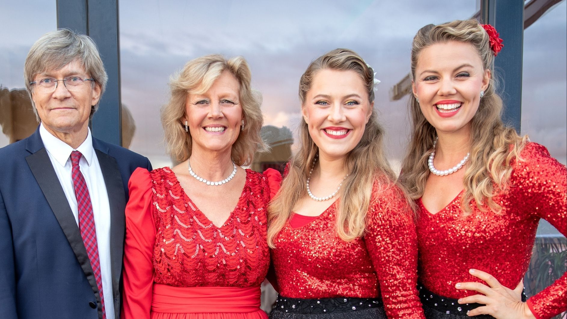 EN STRÅLANDE JUL  -  en konsertupplevelse som berör.