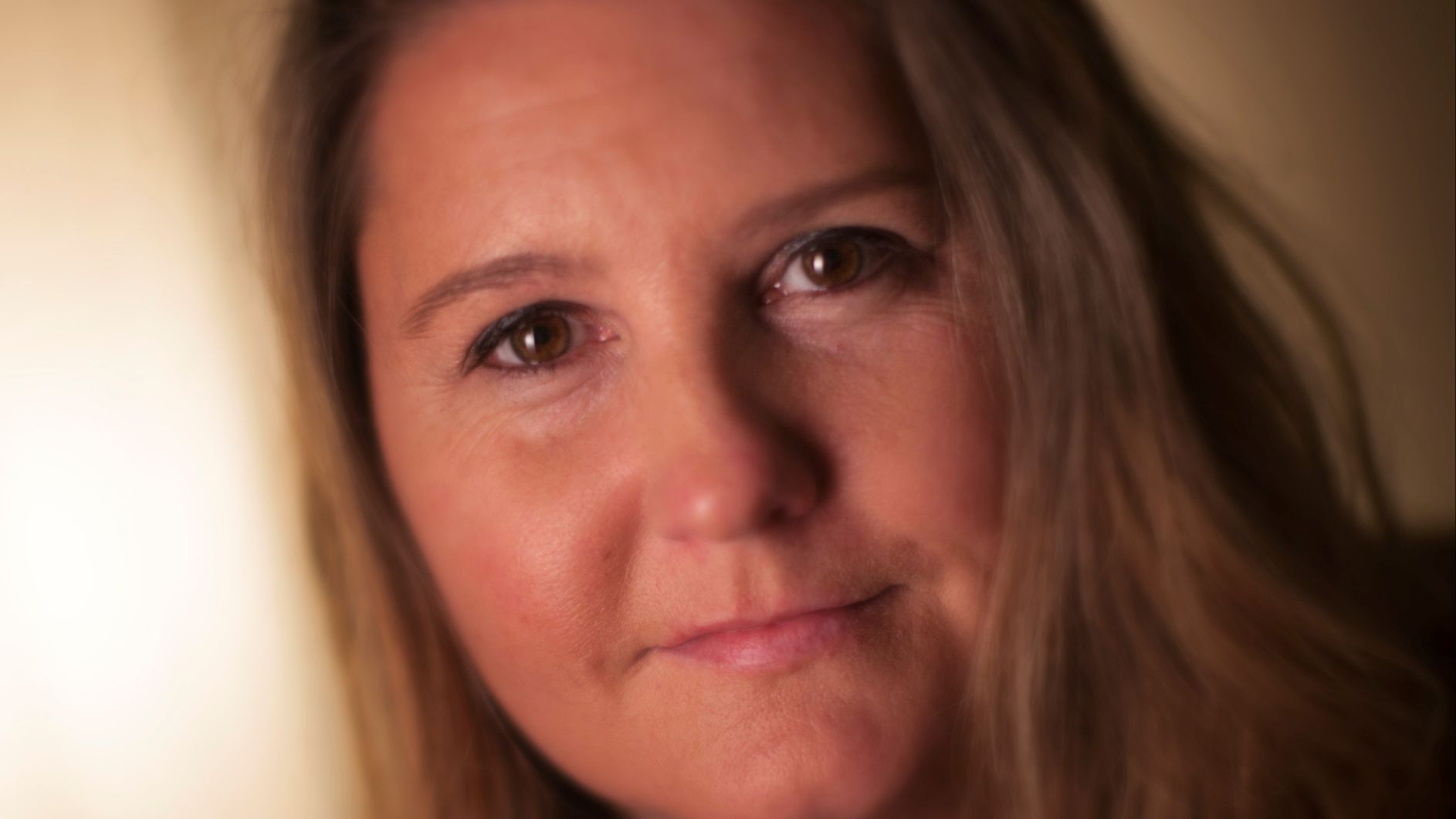 Från ”Vem är jag?” till ”Vem gjorde det?” – lösa grova brott med DNA-släktforskning