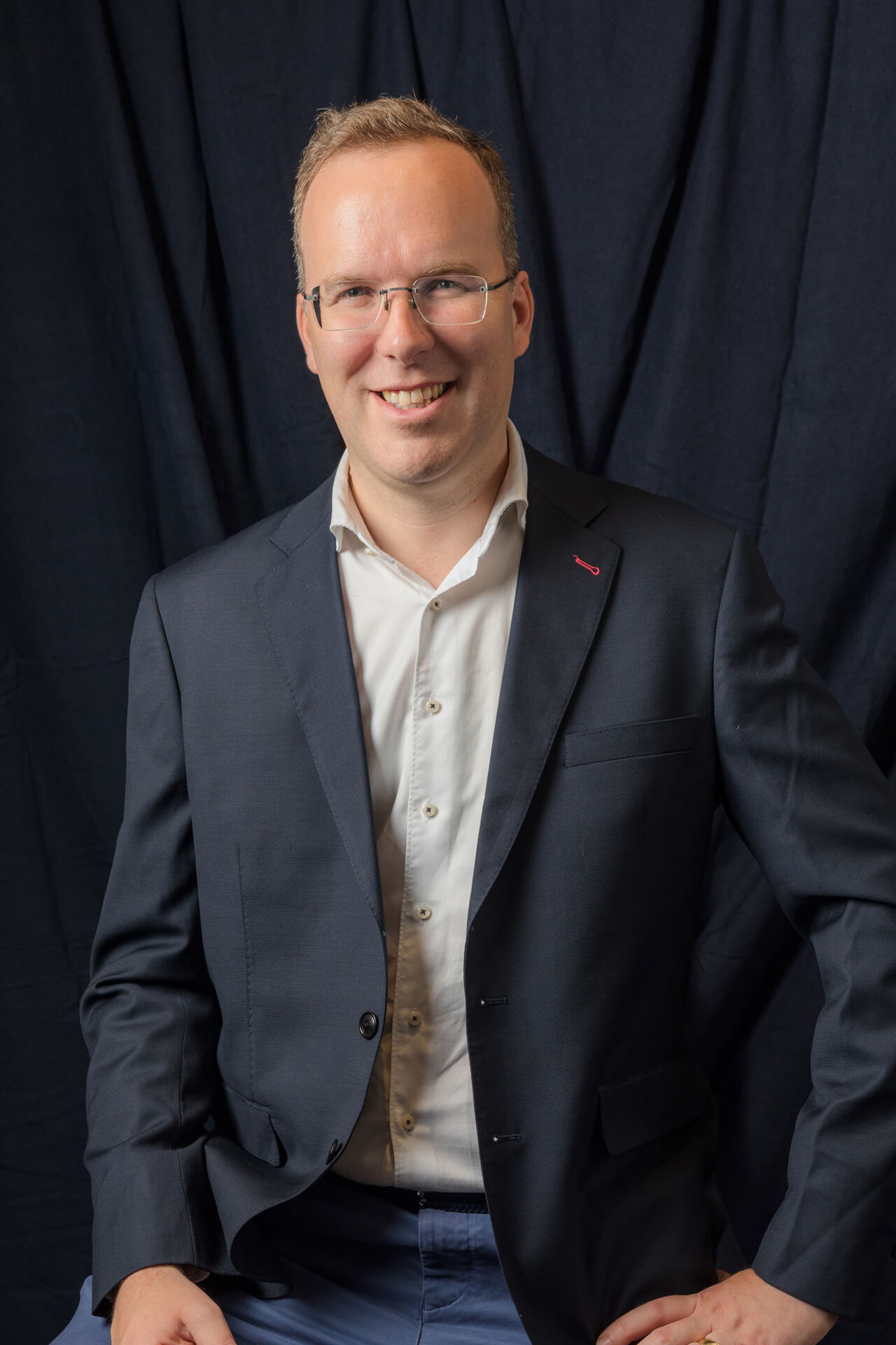 Portrait de geoffroy-de-lestourbeillon, notaire au sein du groupe Notatlantique