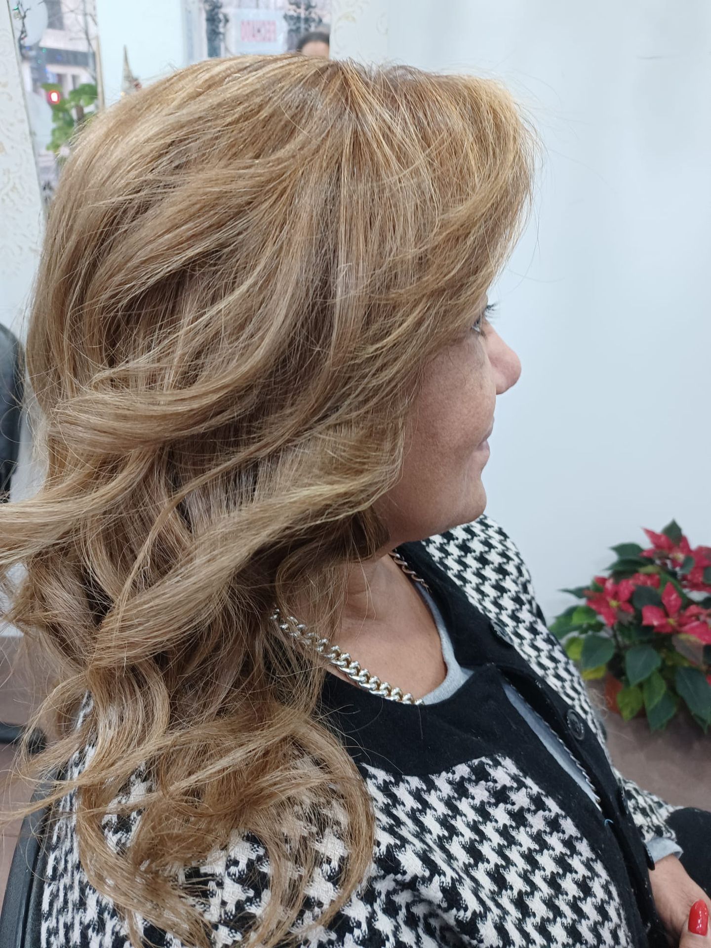 Beleza Essencial Cabeleireiro e Estética - Image 13