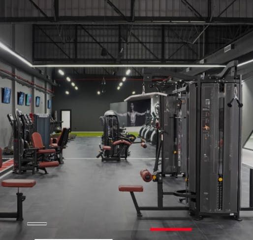 CR7 Fitness by Crunch Padrão